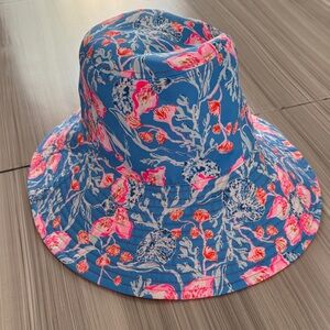 Lilly Pulitzer reversible Blue and Pink Patterned Bucket Hat